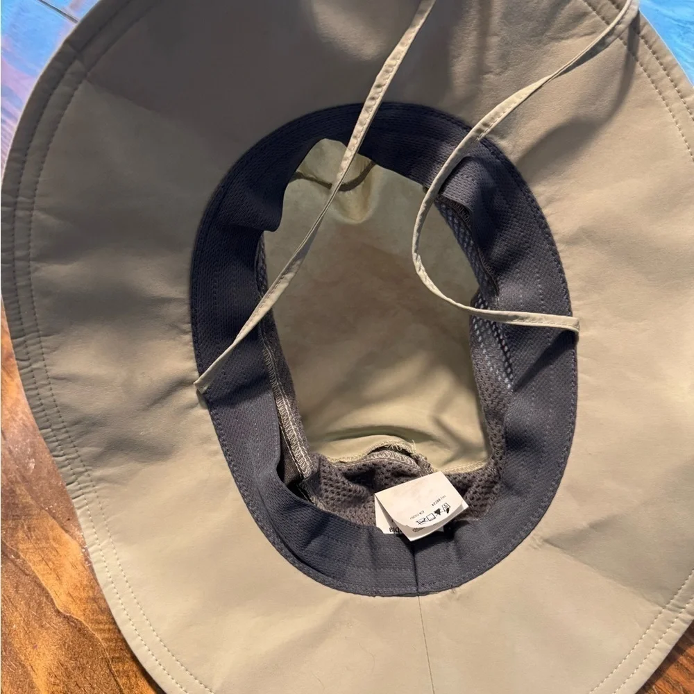 Columbia Sun Hat Unisex One Size Tan Floppy String Vented Mesh Outdoor Fishing